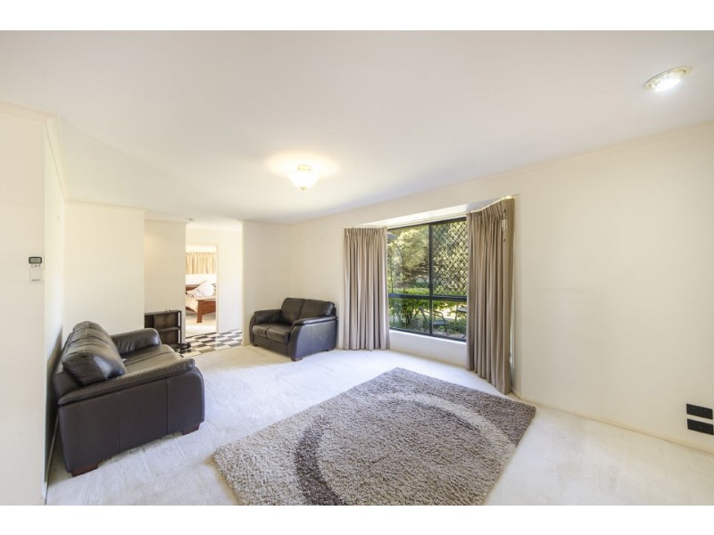 3 Palmer Drive, Highfields QLD 4352