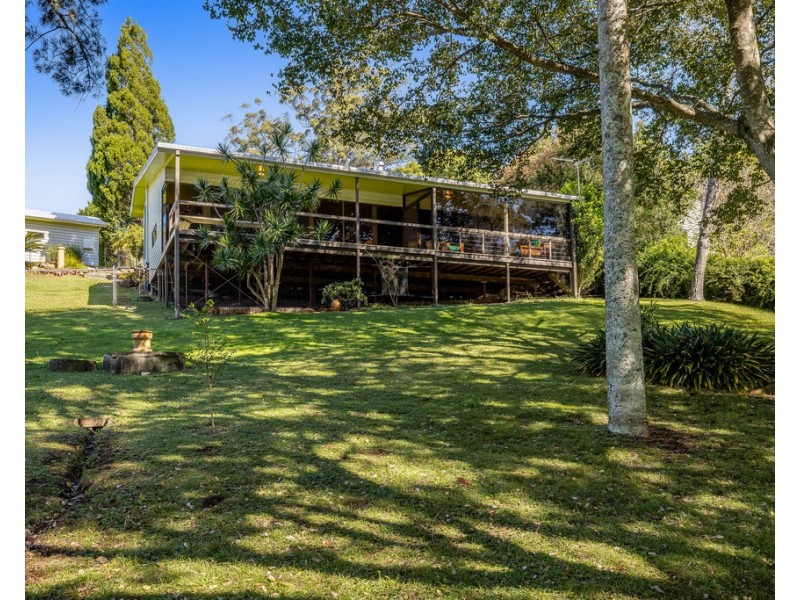 18 Rangeview Road, Blue Mountain Heights QLD 4350