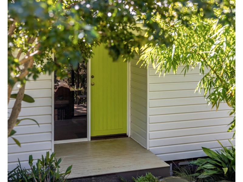 18 Rangeview Road, Blue Mountain Heights QLD 4350