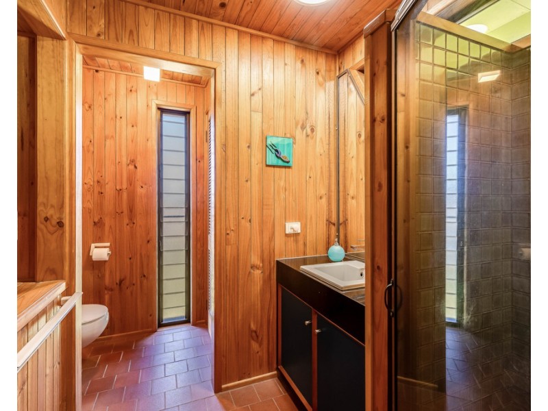 18 Rangeview Road, Blue Mountain Heights QLD 4350