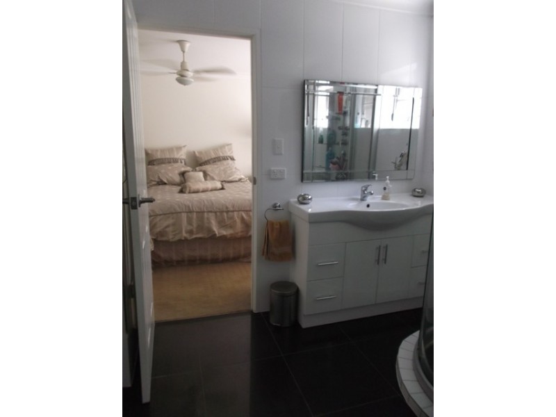 42 Goodsirs Road, Murphys Creek QLD 4352