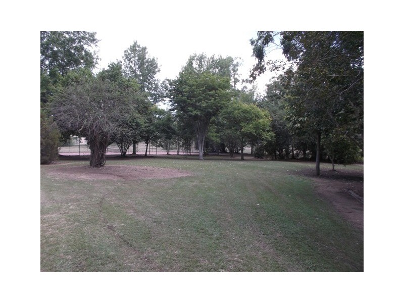 42 Goodsirs Road, Murphys Creek QLD 4352