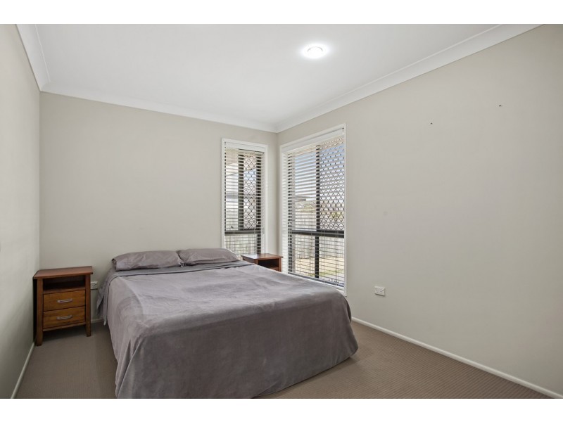 25 Kurrawa Crescent, Glenvale QLD 4350