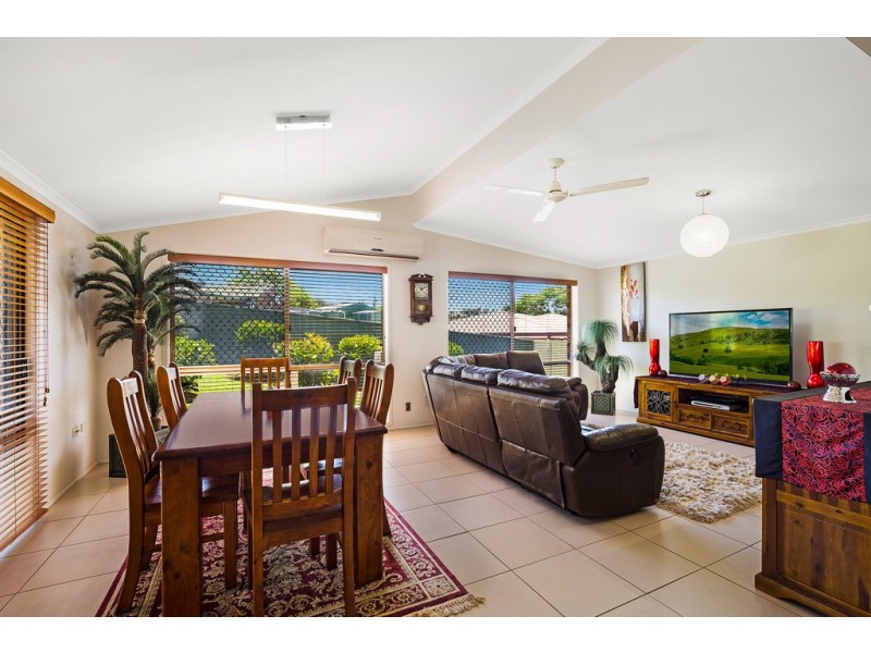 3 Mollison Court, Wilsonton QLD 4350