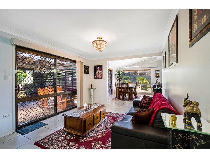 3 Mollison Court, Wilsonton QLD 4350