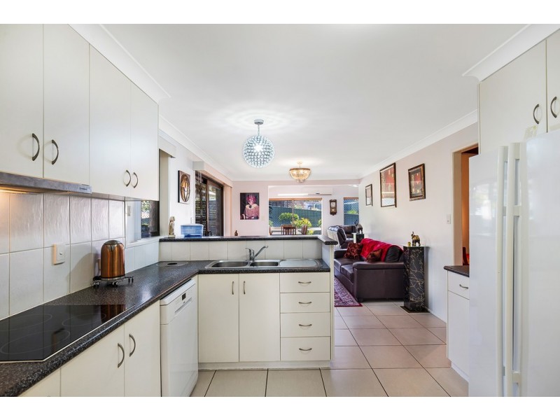 3 Mollison Court, Wilsonton QLD 4350