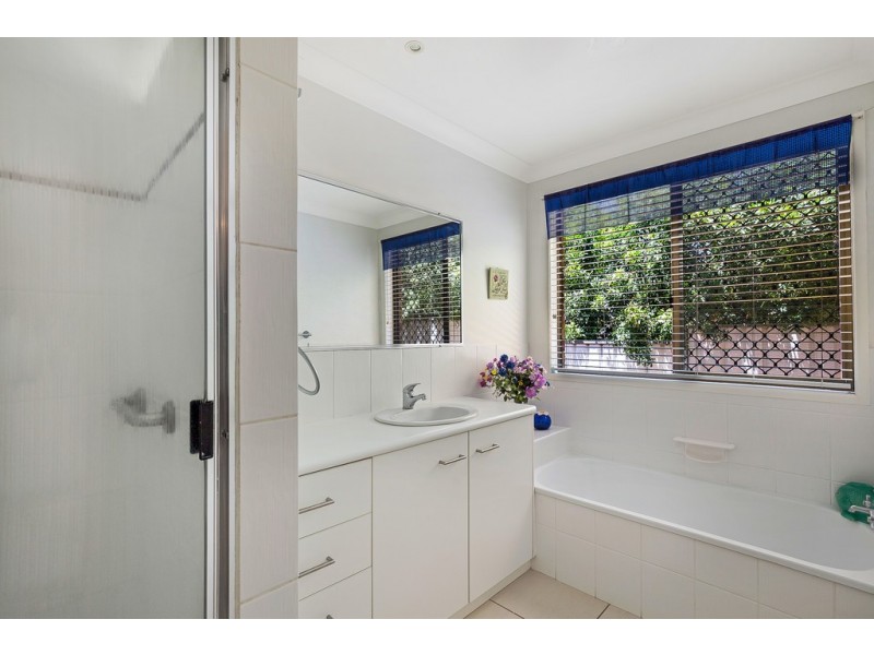 3 Mollison Court, Wilsonton QLD 4350