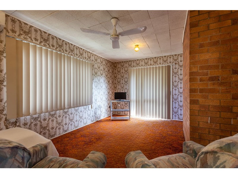 14 Makepeace Street, Rockville QLD 4350