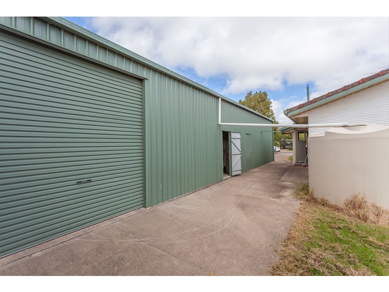 14 Makepeace Street, Rockville QLD 4350