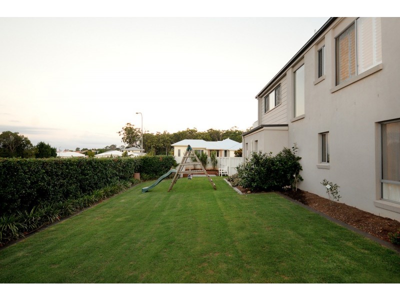 32 Nursery Drive, Middle Ridge QLD 4350