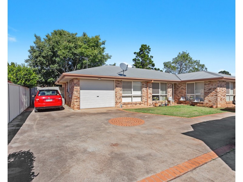 4B Hursley Road, Newtown QLD 4350