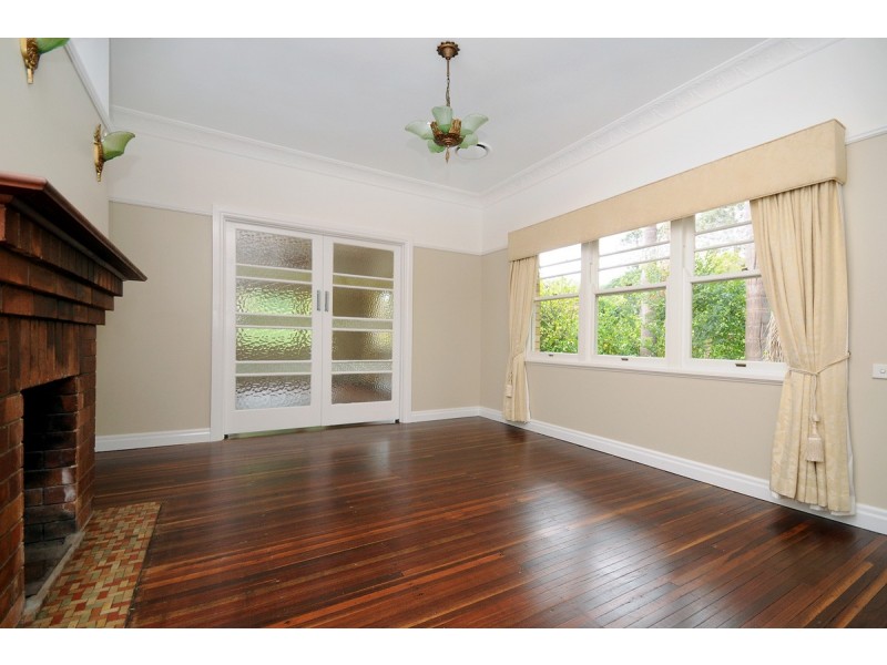 6 Cottesloe Street, East Toowoomba QLD 4350