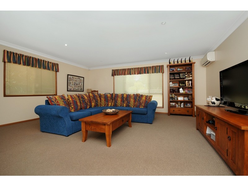 4 Wesley Court, Highfields QLD 4352