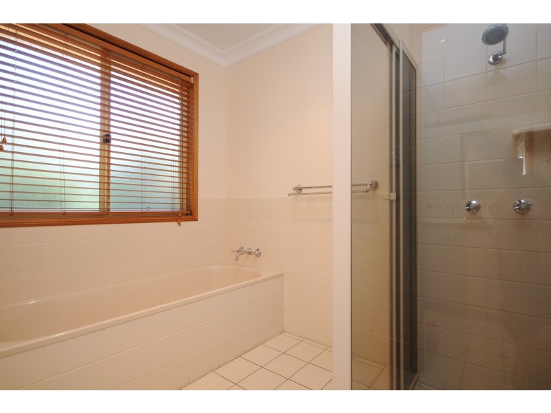 4 Wesley Court, Highfields QLD 4352