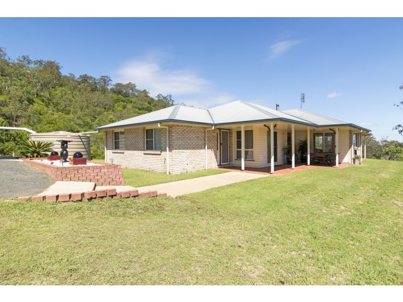 8 – 10 Panoramic Drive, Preston QLD 4352