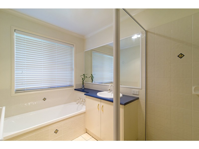 8 – 10 Panoramic Drive, Preston QLD 4352