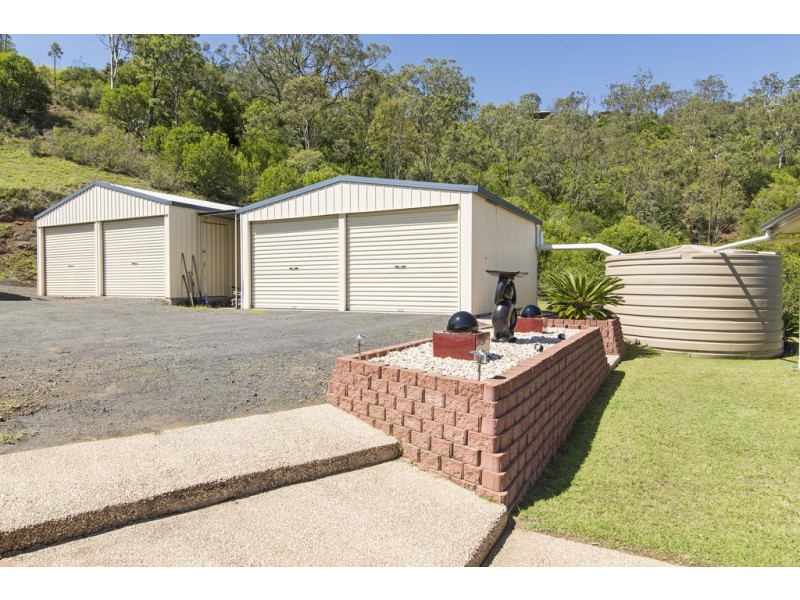 8 – 10 Panoramic Drive, Preston QLD 4352