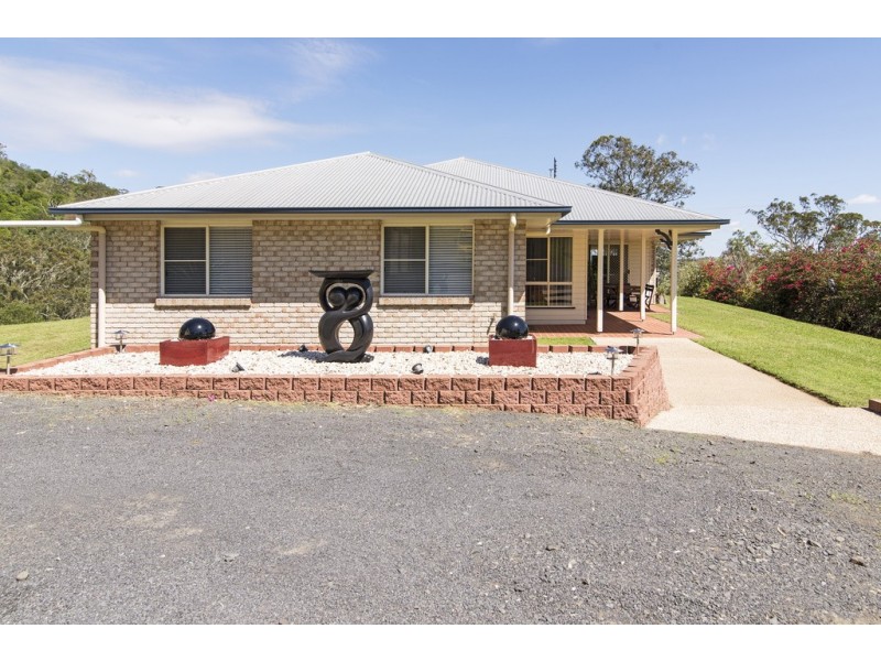 8 – 10 Panoramic Drive, Preston QLD 4352