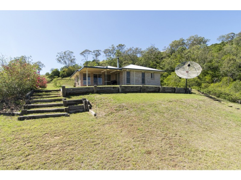 8 – 10 Panoramic Drive, Preston QLD 4352