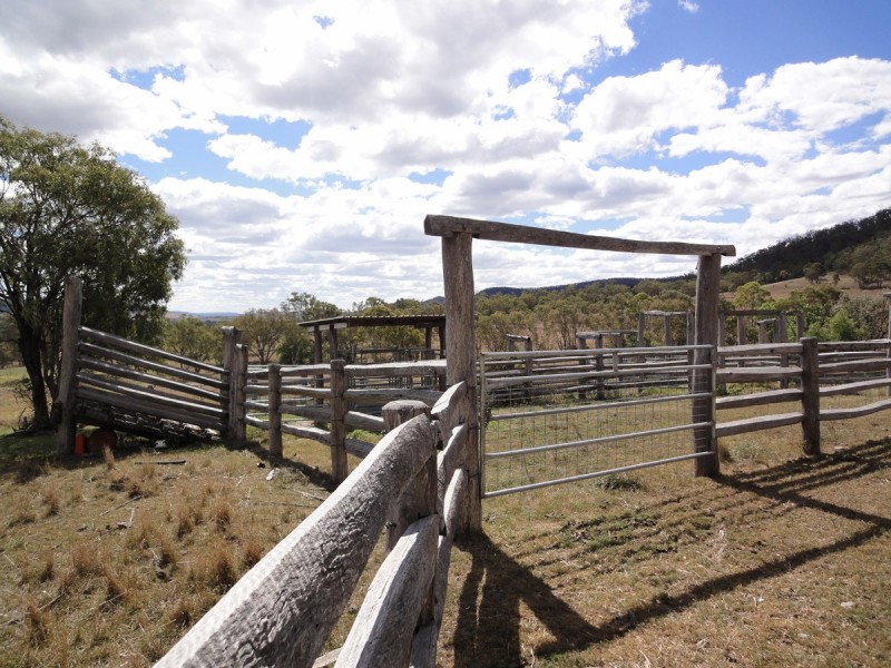 Waldron Road, Upper Pilton QLD 4361