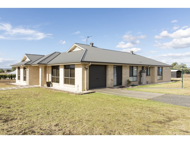 6 – 8 West Street, Cambooya QLD 4358