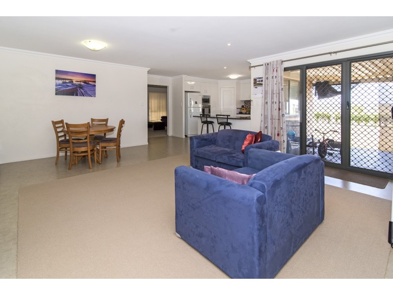 6 – 8 West Street, Cambooya QLD 4358