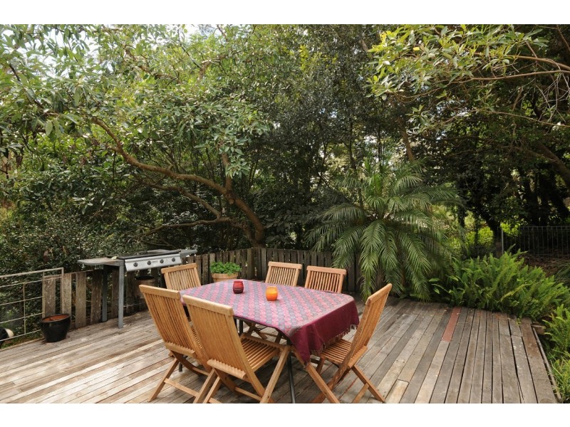 6 Fairholme Street, Mount Lofty QLD 4350