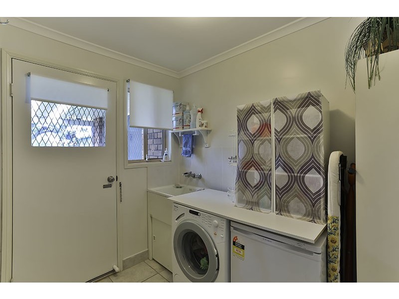 16 Black Court, Wilsonton QLD 4350