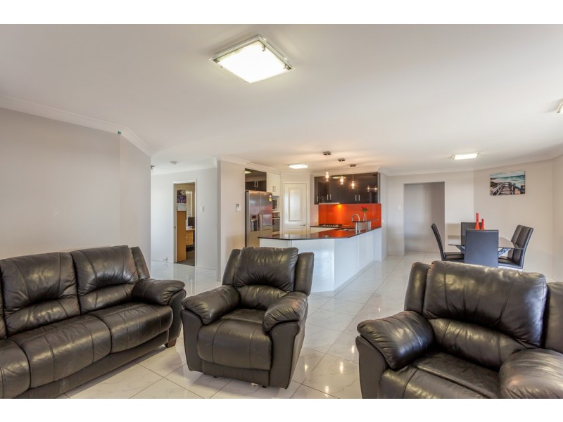15 Vinnicombe Street, Kearneys Spring QLD 4350