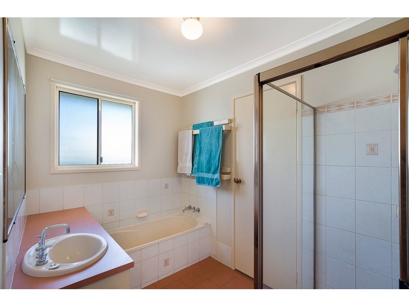 1 Nimrod Court, Wilsonton QLD 4350