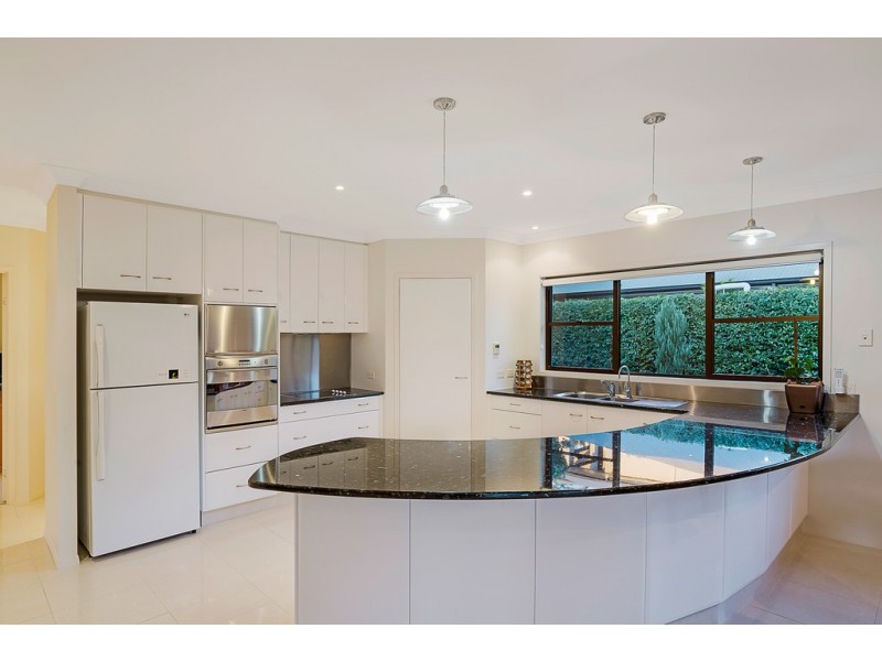 38 Fadden Crescent, Middle Ridge QLD 4350