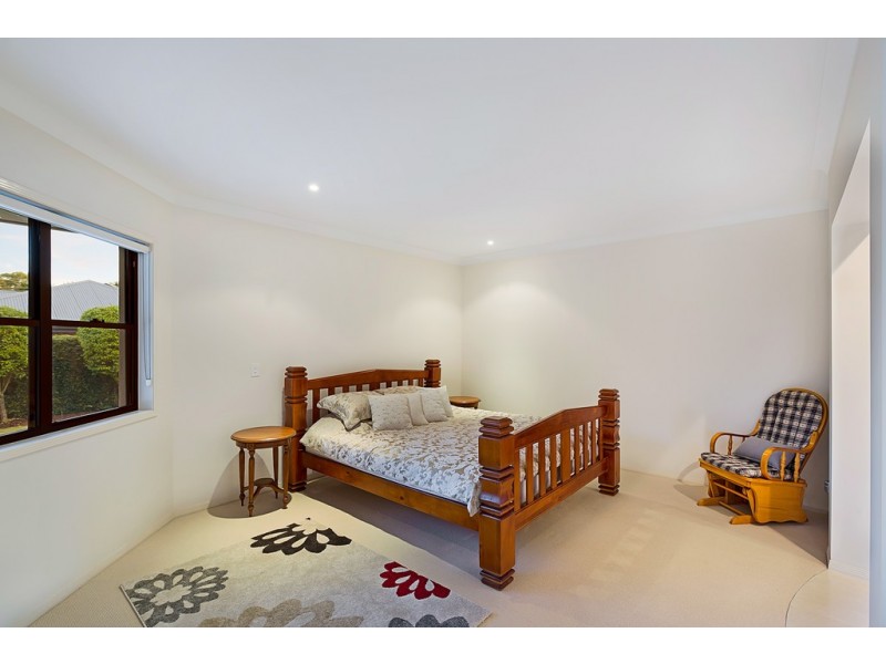 38 Fadden Crescent, Middle Ridge QLD 4350