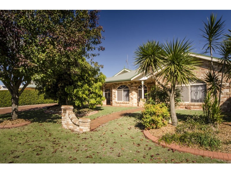 22 Mengel Court, Middle Ridge QLD 4350