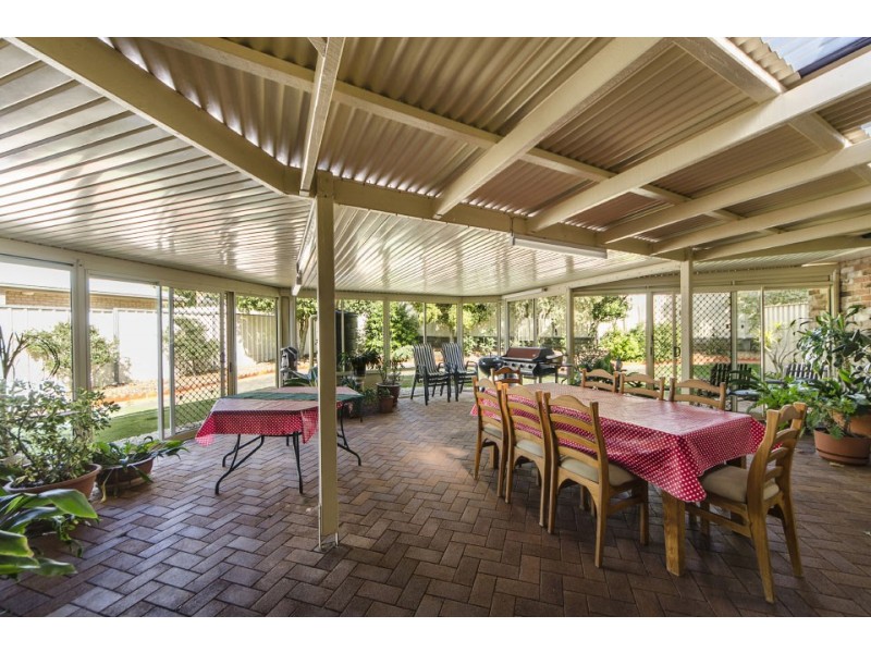 22 Mengel Court, Middle Ridge QLD 4350