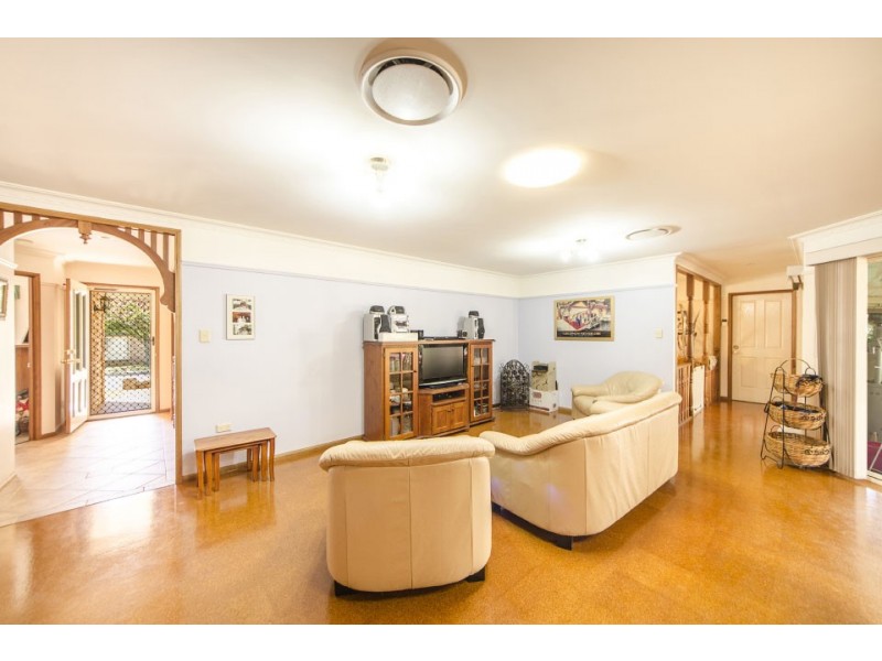 22 Mengel Court, Middle Ridge QLD 4350