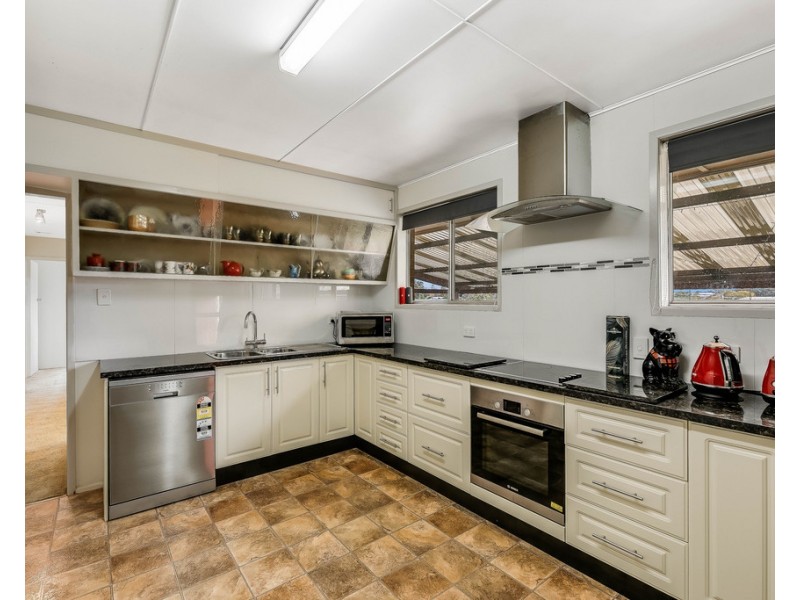 38 Glenvale Road, Harristown QLD 4350