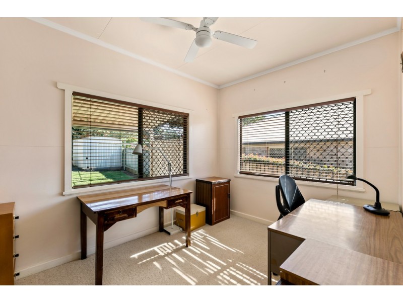 55 Hoepper Street, Kearneys Spring QLD 4350