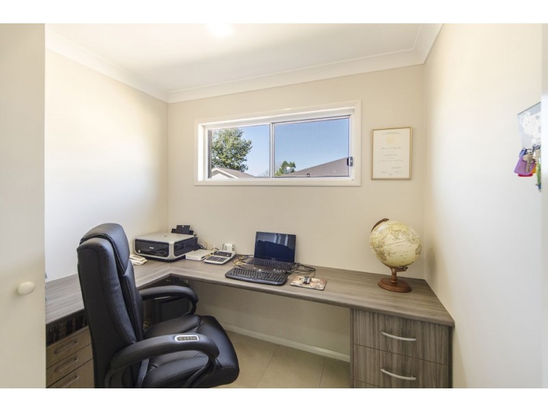 Unit 1/318-320 West Street, Kearneys Spring QLD 4350