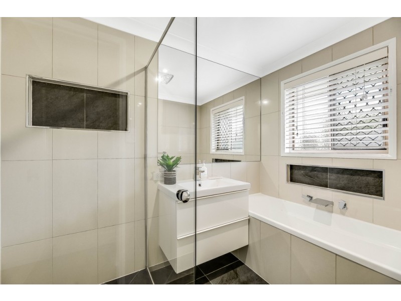 49 Broadfoot Street, Kearneys Spring QLD 4350