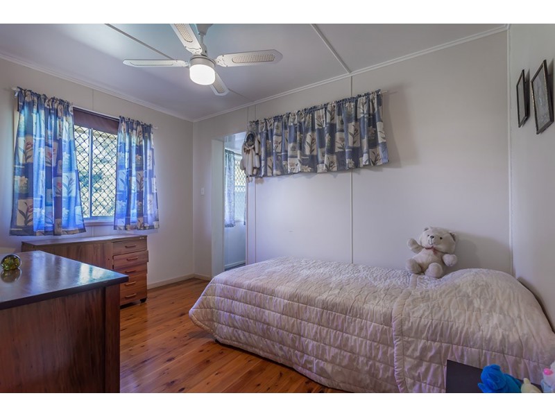 2 Shennan Street, Harristown QLD 4350