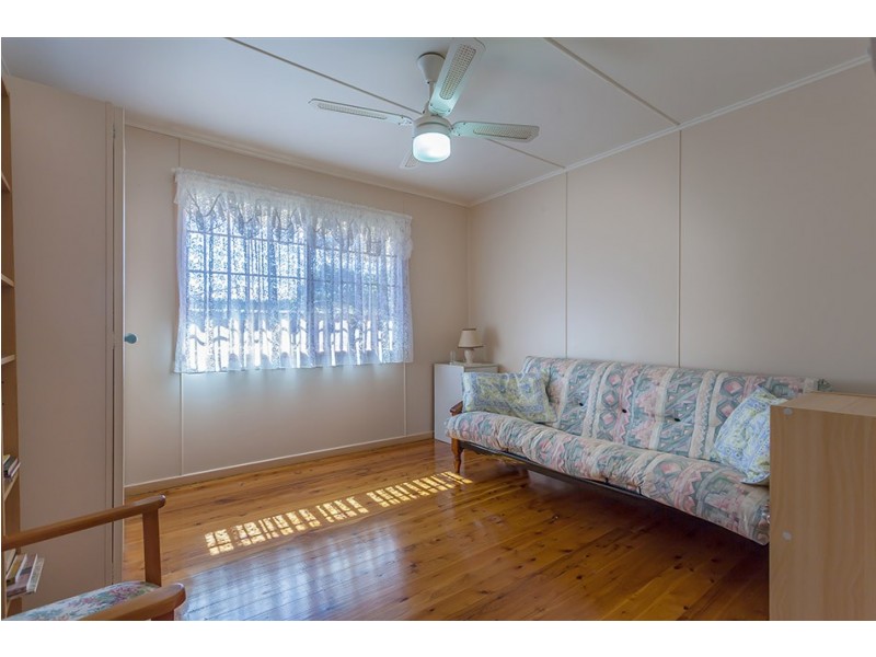 2 Shennan Street, Harristown QLD 4350