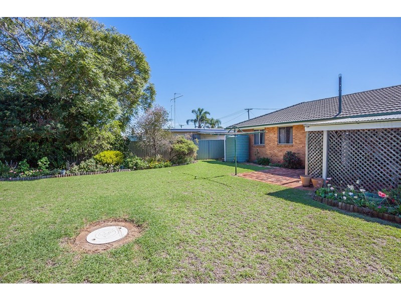 2 Shennan Street, Harristown QLD 4350