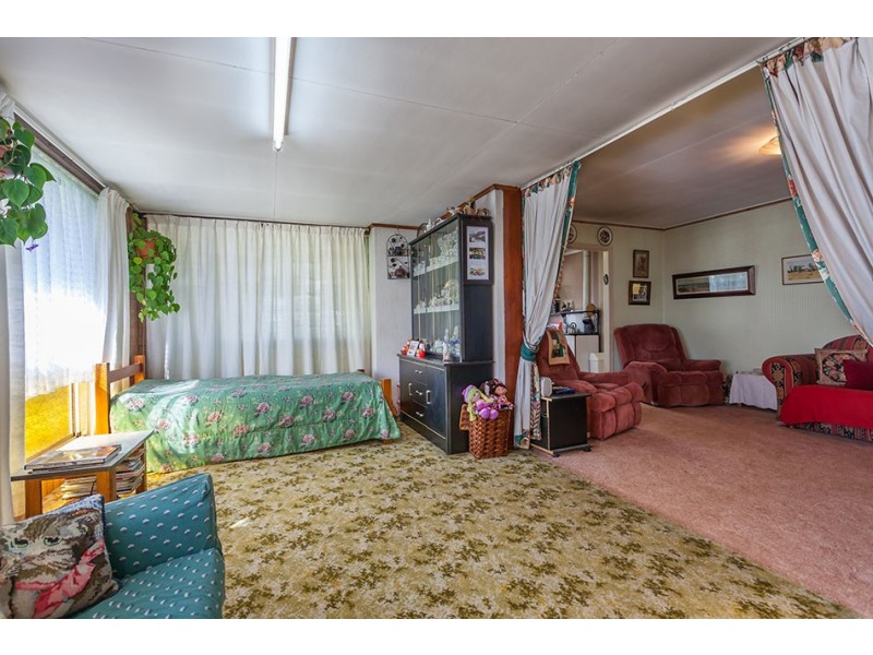 14 Perry Street, Harlaxton QLD 4350