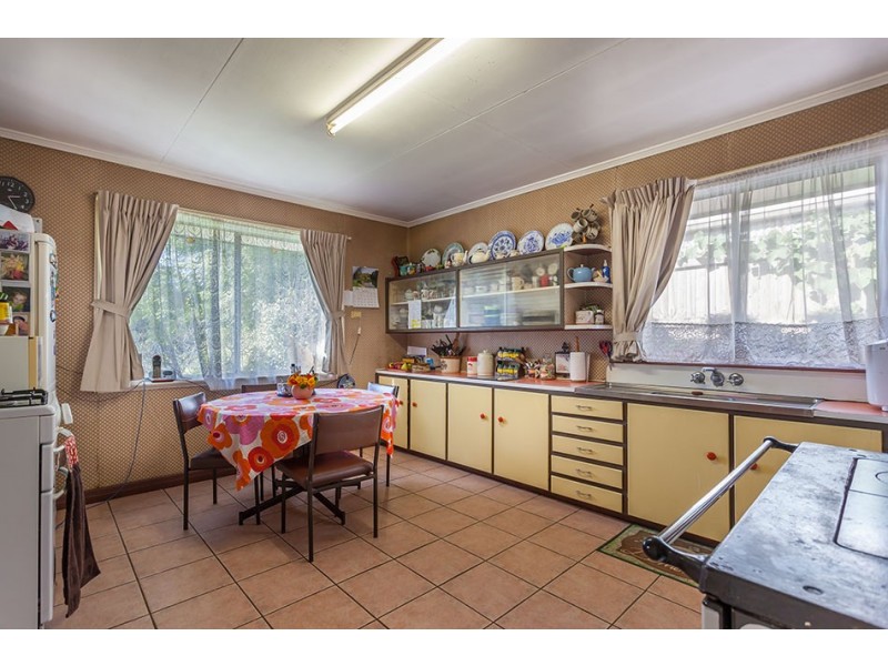 14 Perry Street, Harlaxton QLD 4350