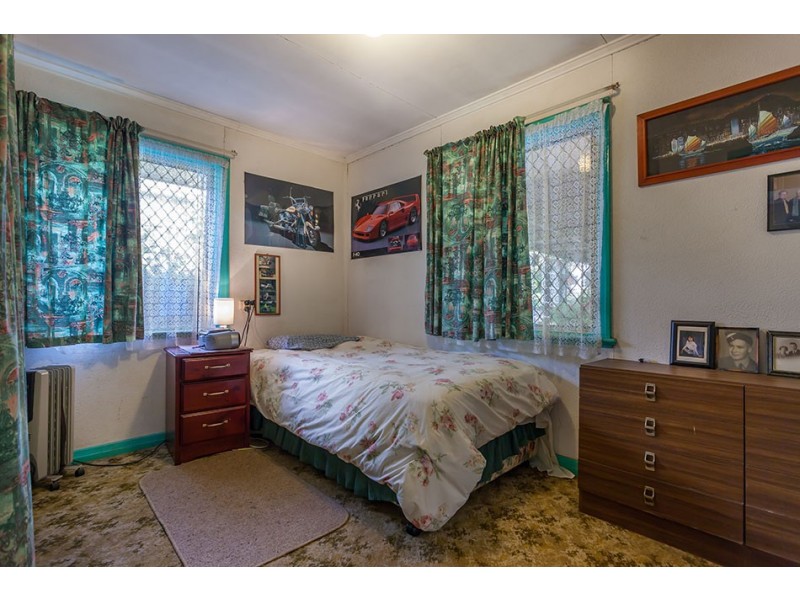 14 Perry Street, Harlaxton QLD 4350
