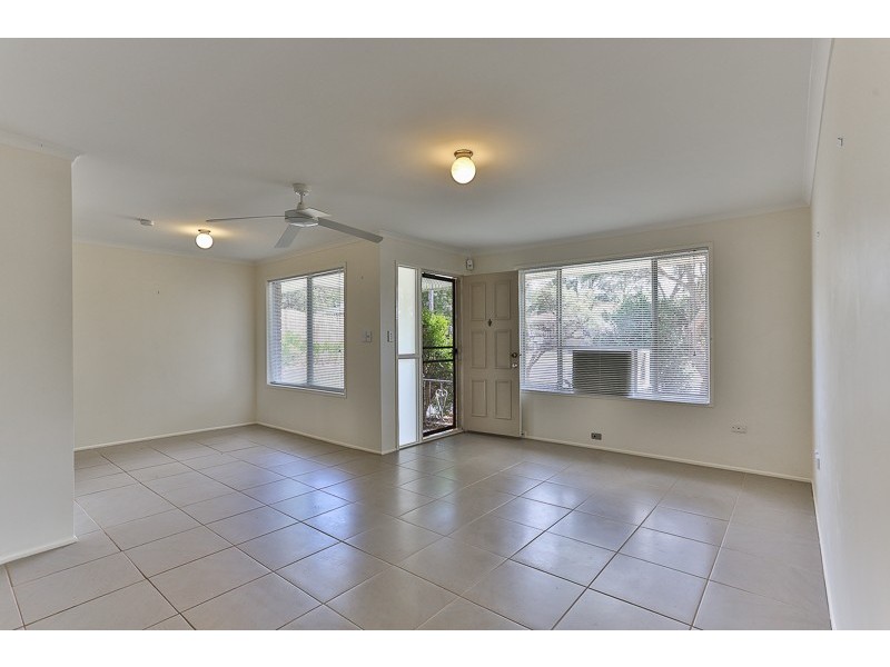 12 Muscat Court, Wilsonton Heights QLD 4350