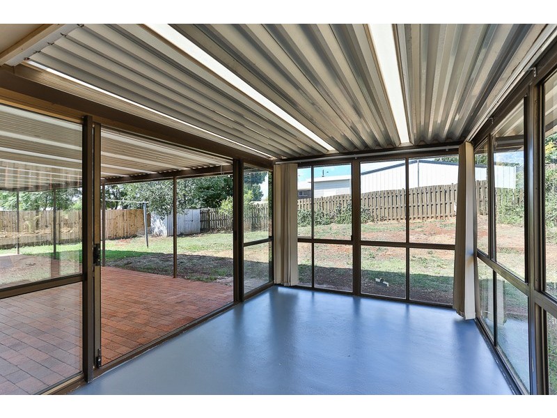 12 Muscat Court, Wilsonton Heights QLD 4350