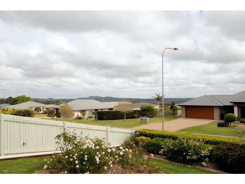 5 Jacquelyn Street, Highfields QLD 4352