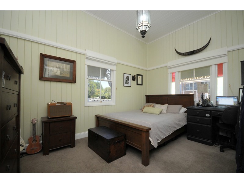 8 Kenric Street, Toowoomba QLD 4350