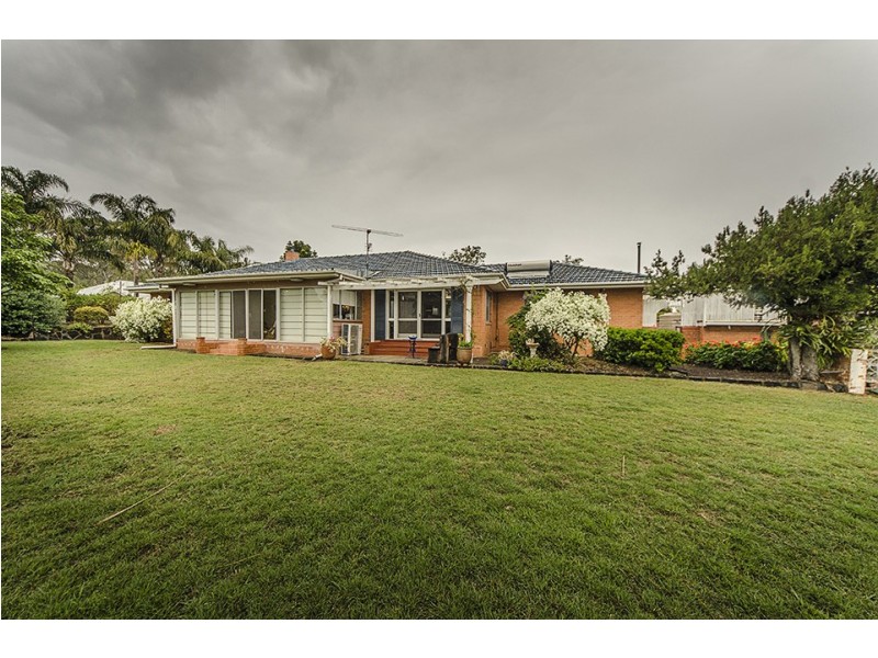 2 Hendy Street, Cranley QLD 4350